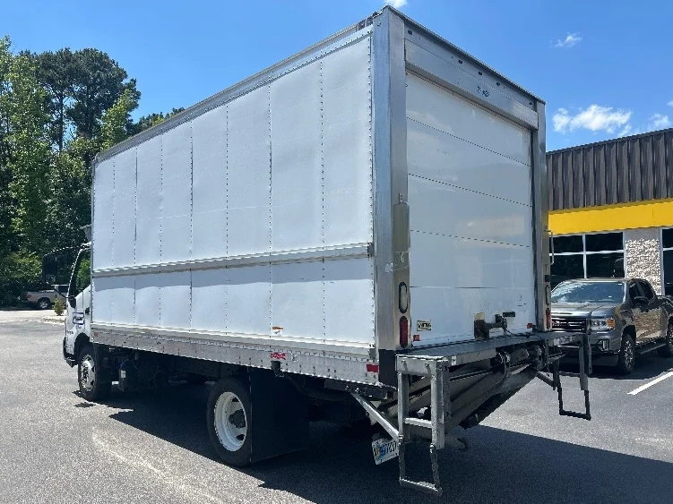2019 Hino 195 in Knoxville, TN — photo 6