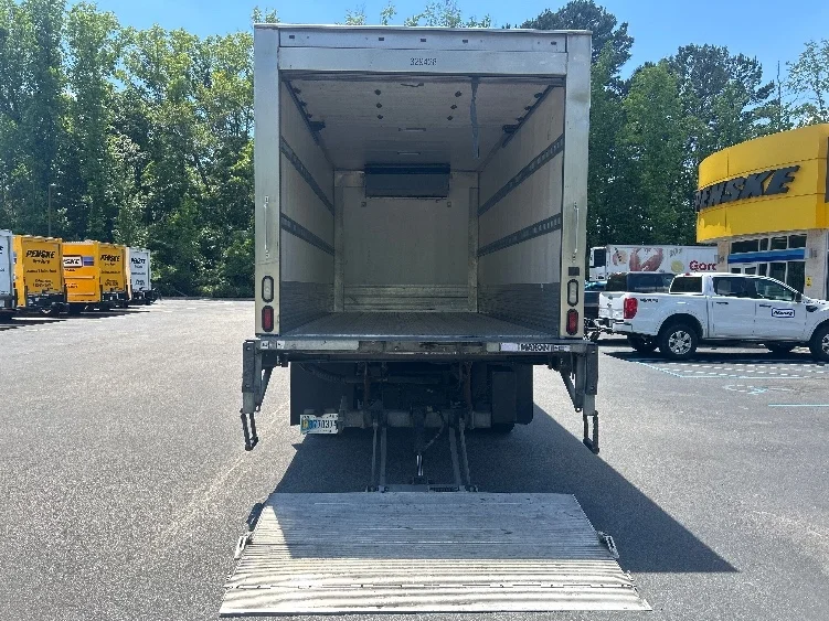 2019 Hino 195 in Knoxville, TN — photo 9