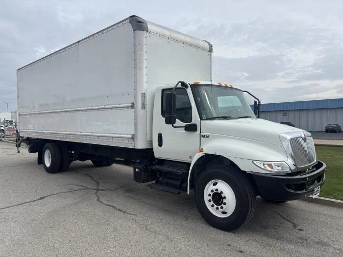 2020 International MV - image 8