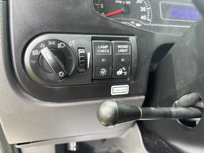 2020 International MV - image 22