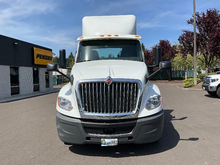 2019 International LT in Portland, OR — photo 2