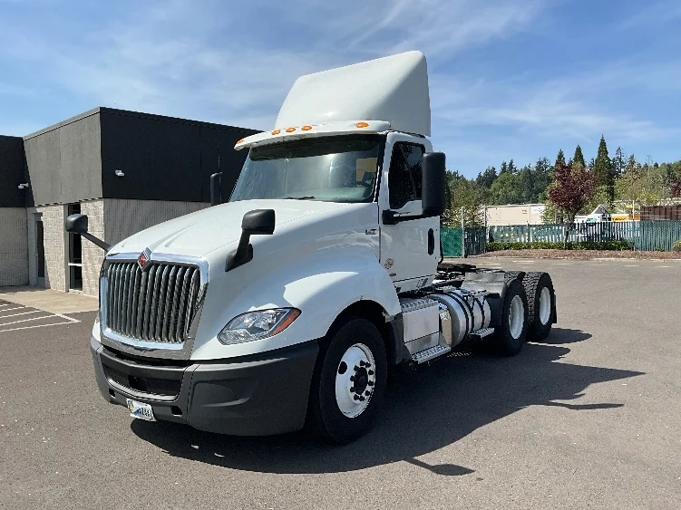 2019 International LT in Portland, OR — photo 3