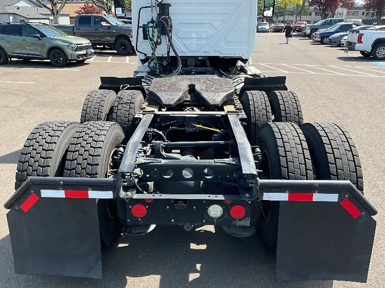 2019 International LT in Portland, OR — photo 6
