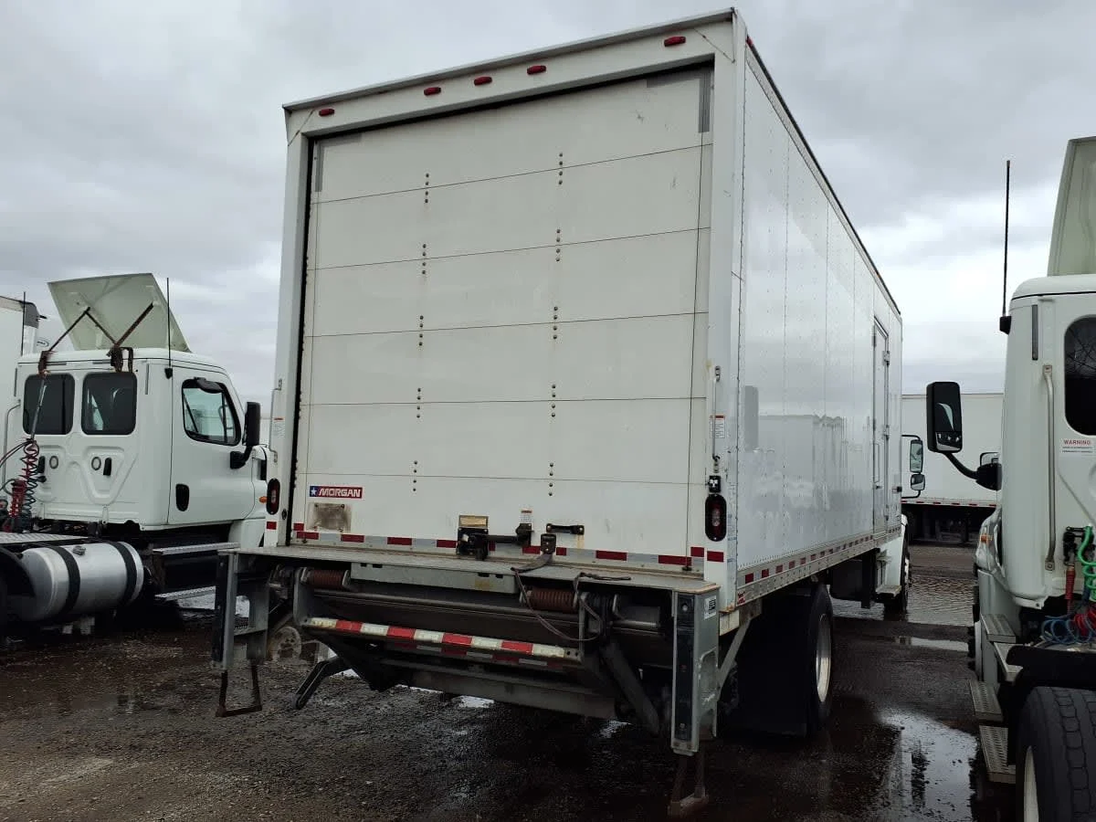 2019 Freightliner M2 106 in Taylor, MI — photo 4