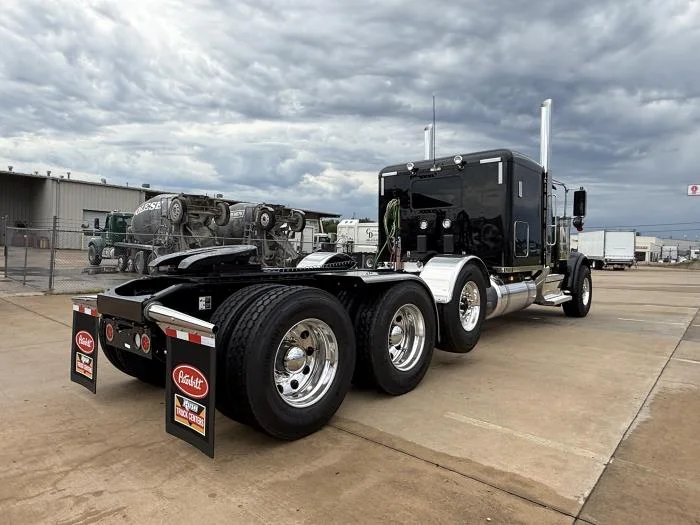 2027 Peterbilt 589 — photo 19