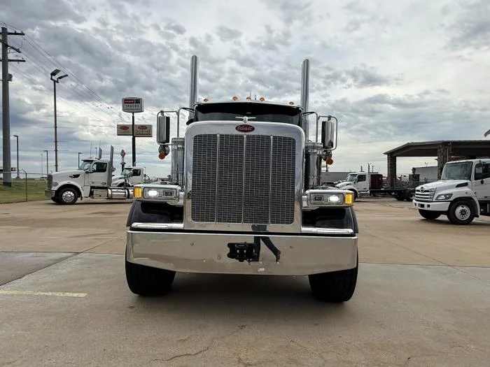 2027 Peterbilt 589 — photo 6
