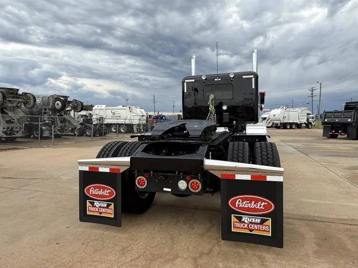2027 Peterbilt 589 — photo 21