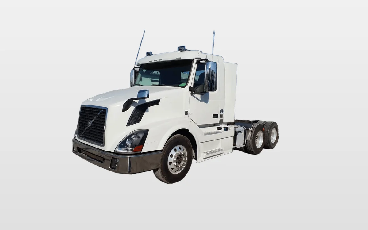 2017 Volvo - image 1