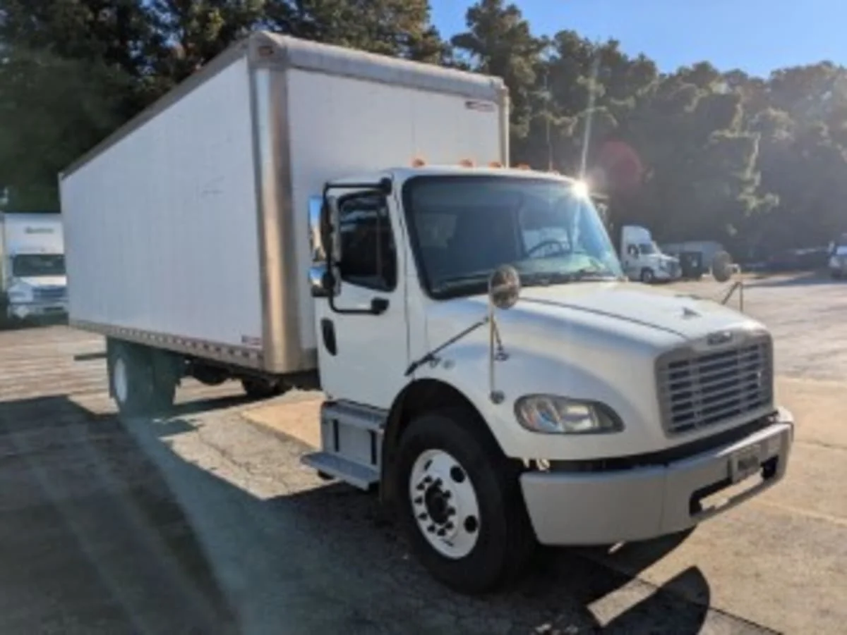 2018 Freightliner M2 106 in Doraville, GA — photo 3