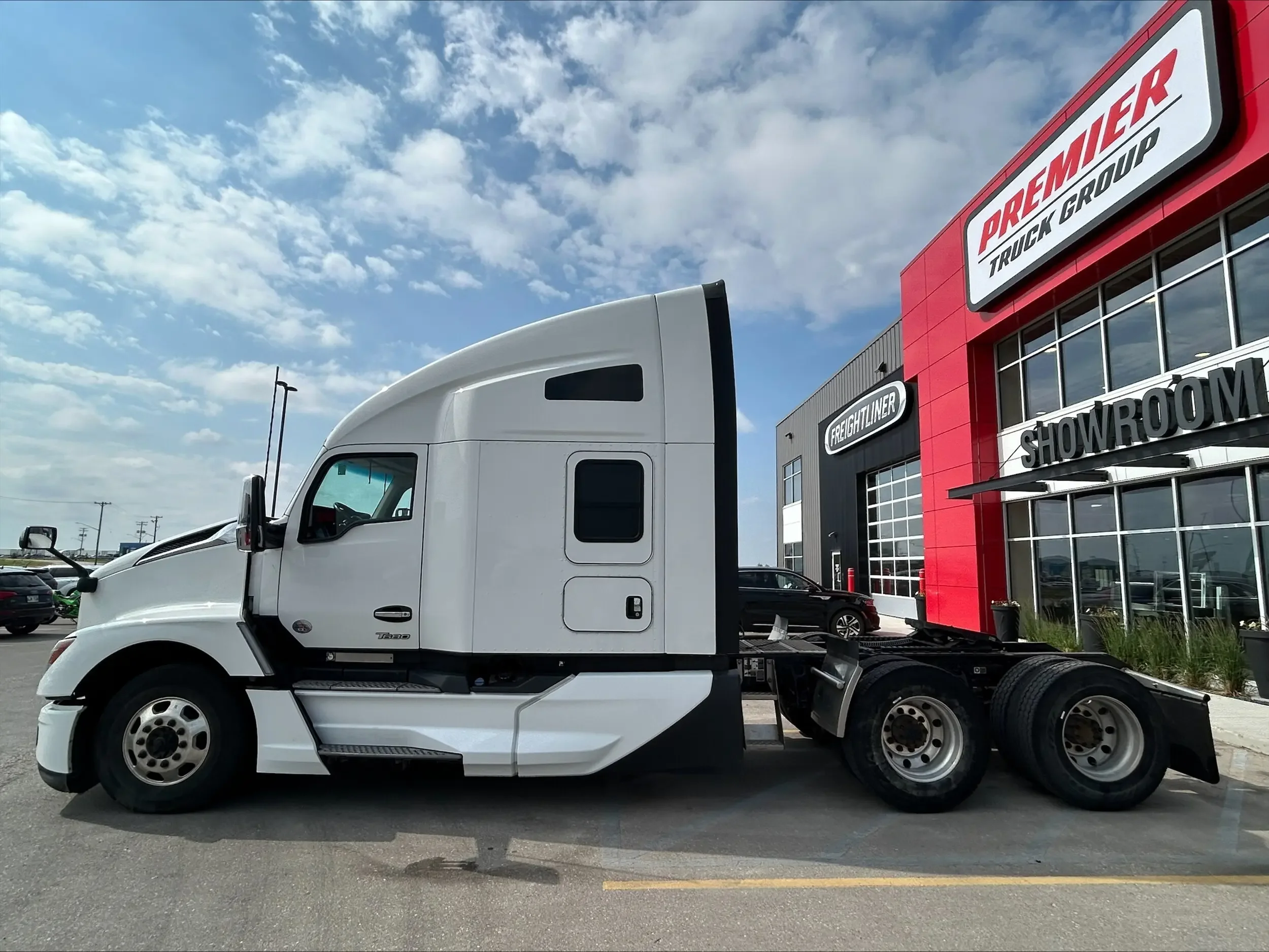 2022 Kenworth T680 - image 5