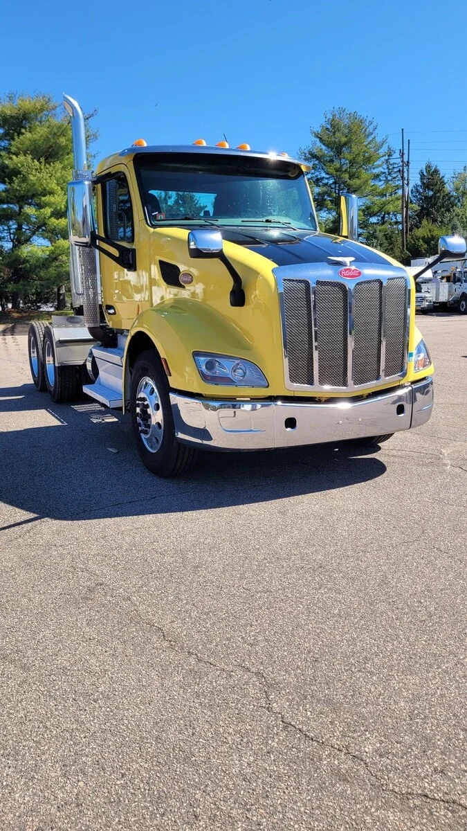 2020 Peterbilt 579 in Warminster, PA