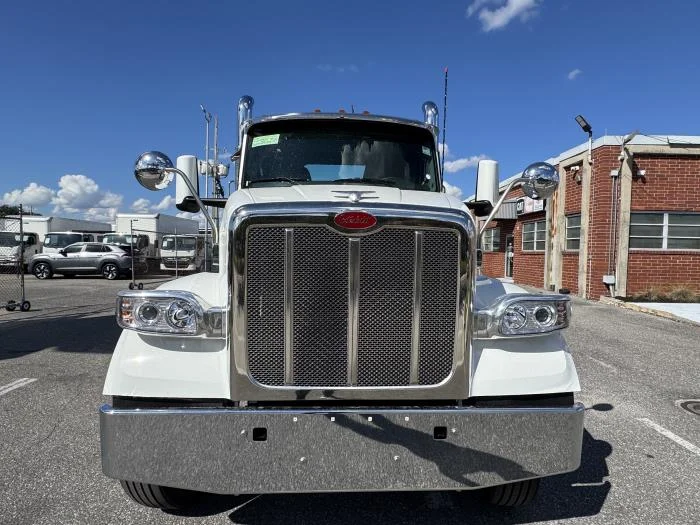 2026 Peterbilt 567 - image 12