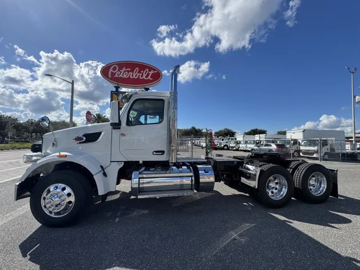 2026 Peterbilt 567 - image 3