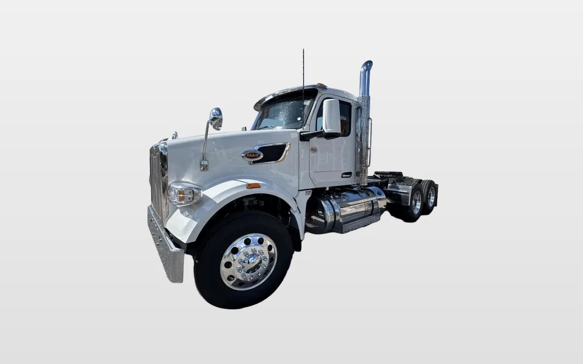 2026 Peterbilt 567 - image 1