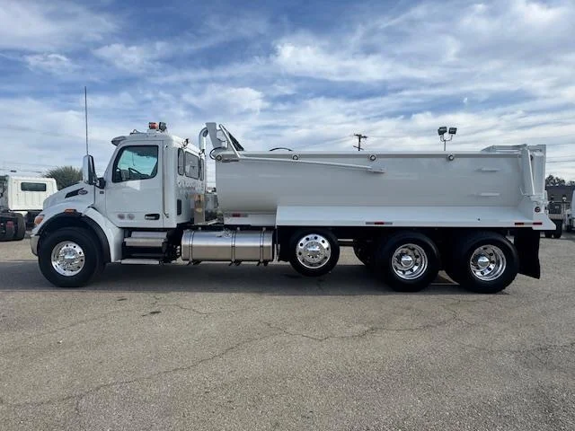 2026 Peterbilt 548 in Fontana, CA — photo 9