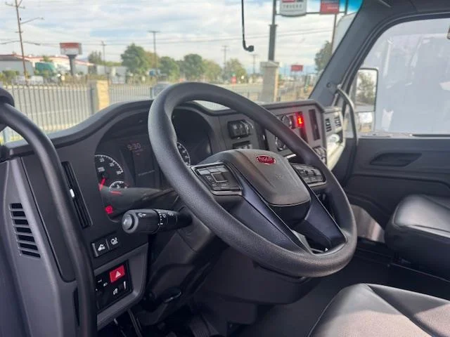 2026 Peterbilt 548 - image 13