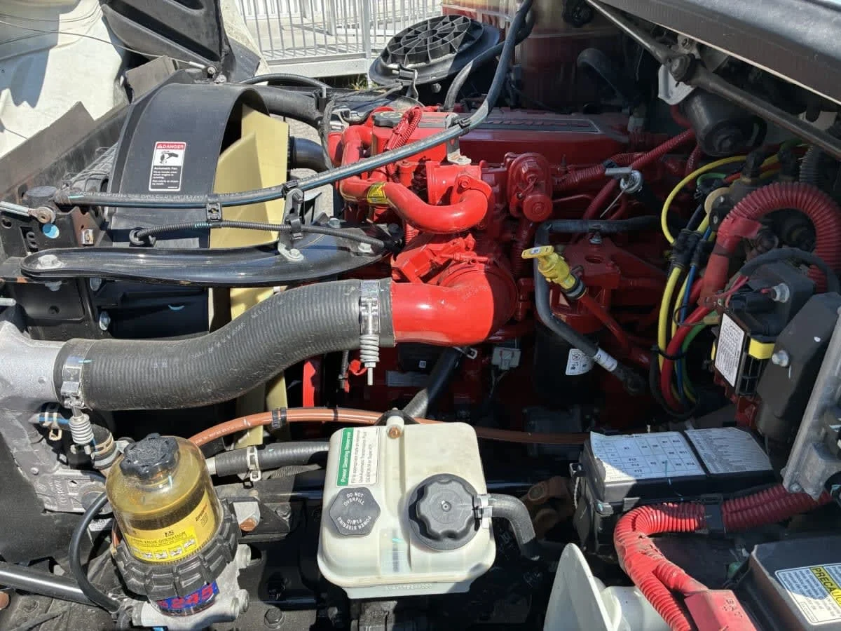 2019 Freightliner M2 106 in Syracuse, NY — photo 13