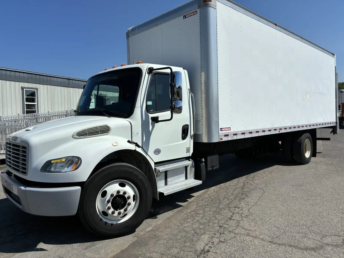 2019 Freightliner M2 106