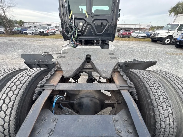 2019 Freightliner Cascadia in Ocala, FL — photo 6