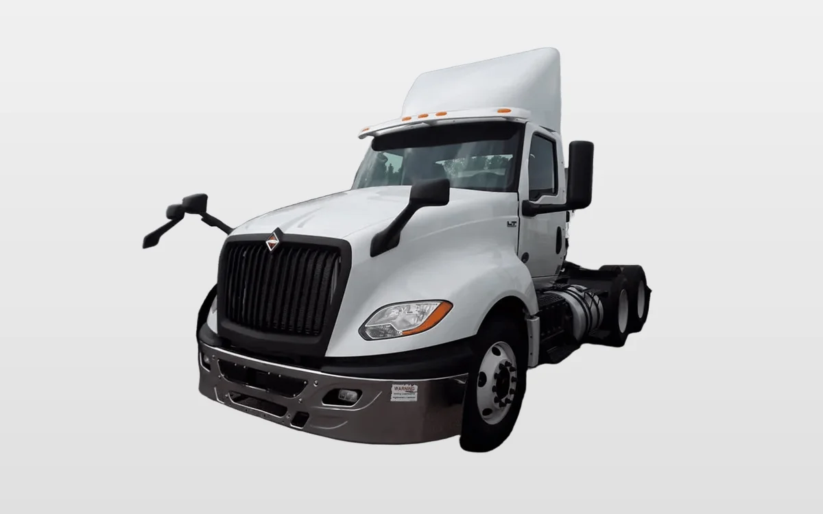 2018 International - image 1