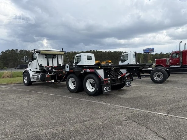 2025 Peterbilt 567 in GA — photo 2