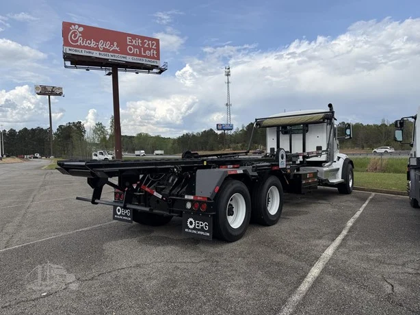2025 Peterbilt 567 in GA — photo 3