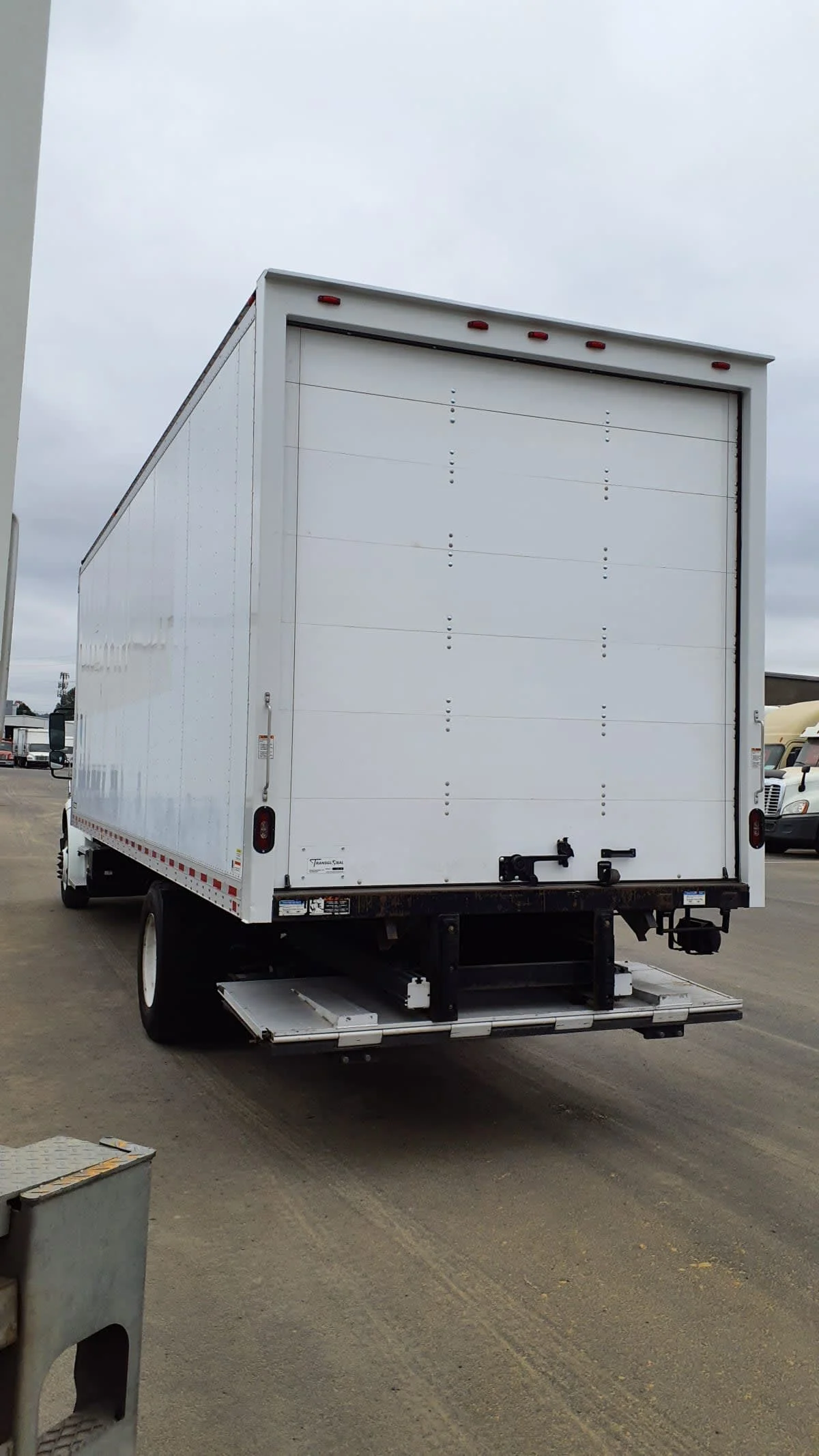 2017 Freightliner M2 106 in Tacoma, WA — photo 6