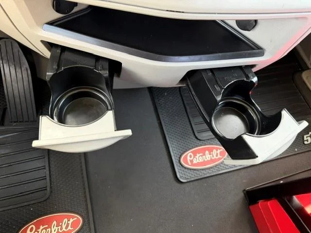 2020 Peterbilt 579 — photo 39