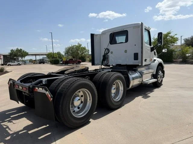 2020 Peterbilt 579 — photo 8