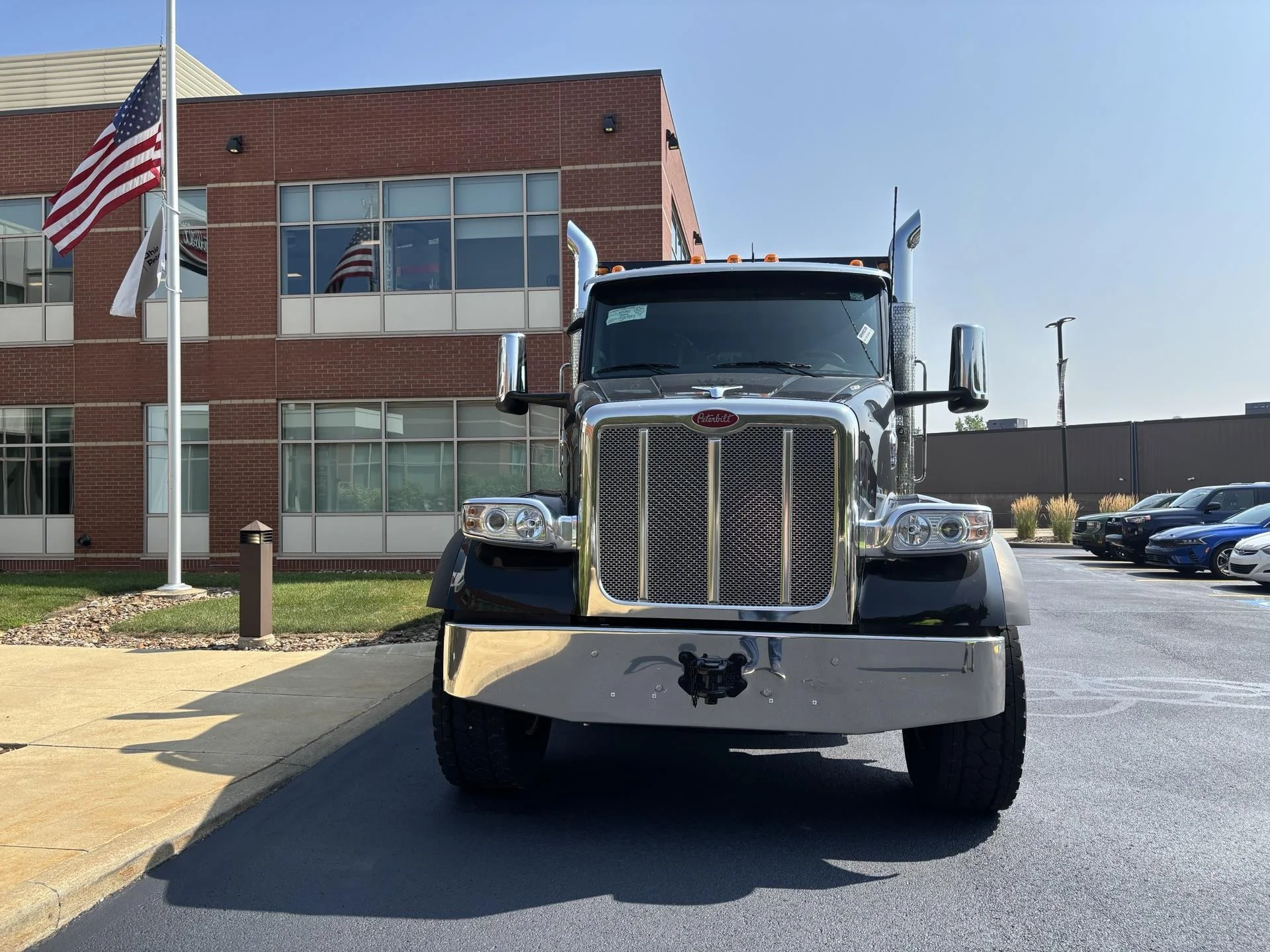 2027 Peterbilt 567 in Broadview Hts, OH — photo 3