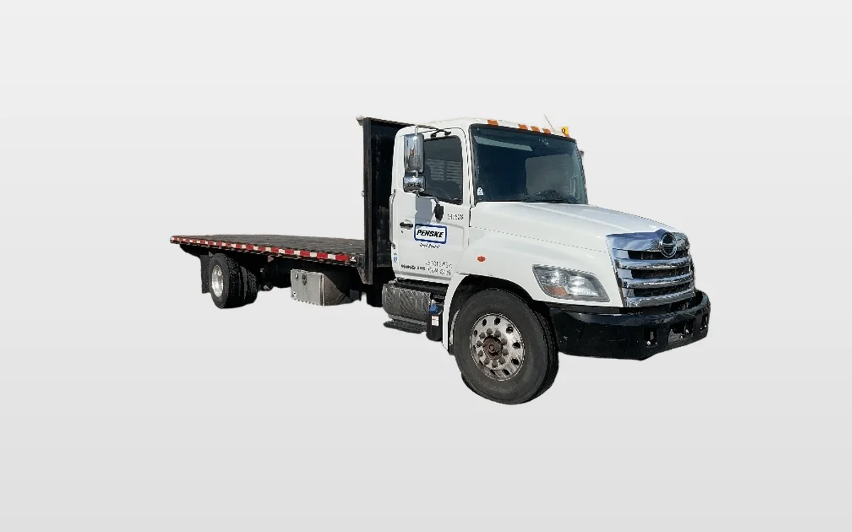 2020 Hino 338 - image 1