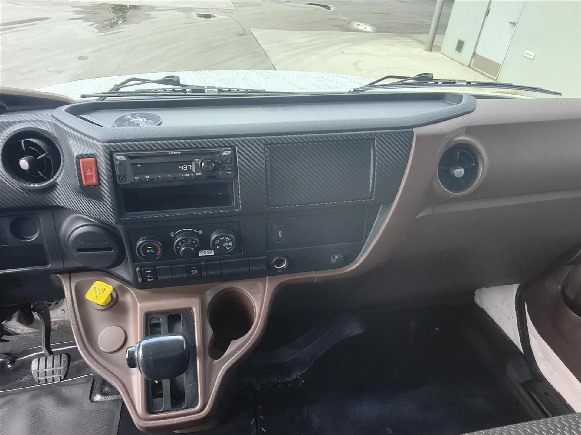 2021 Hino L7 in Fort Lauderdale, FL — photo 12