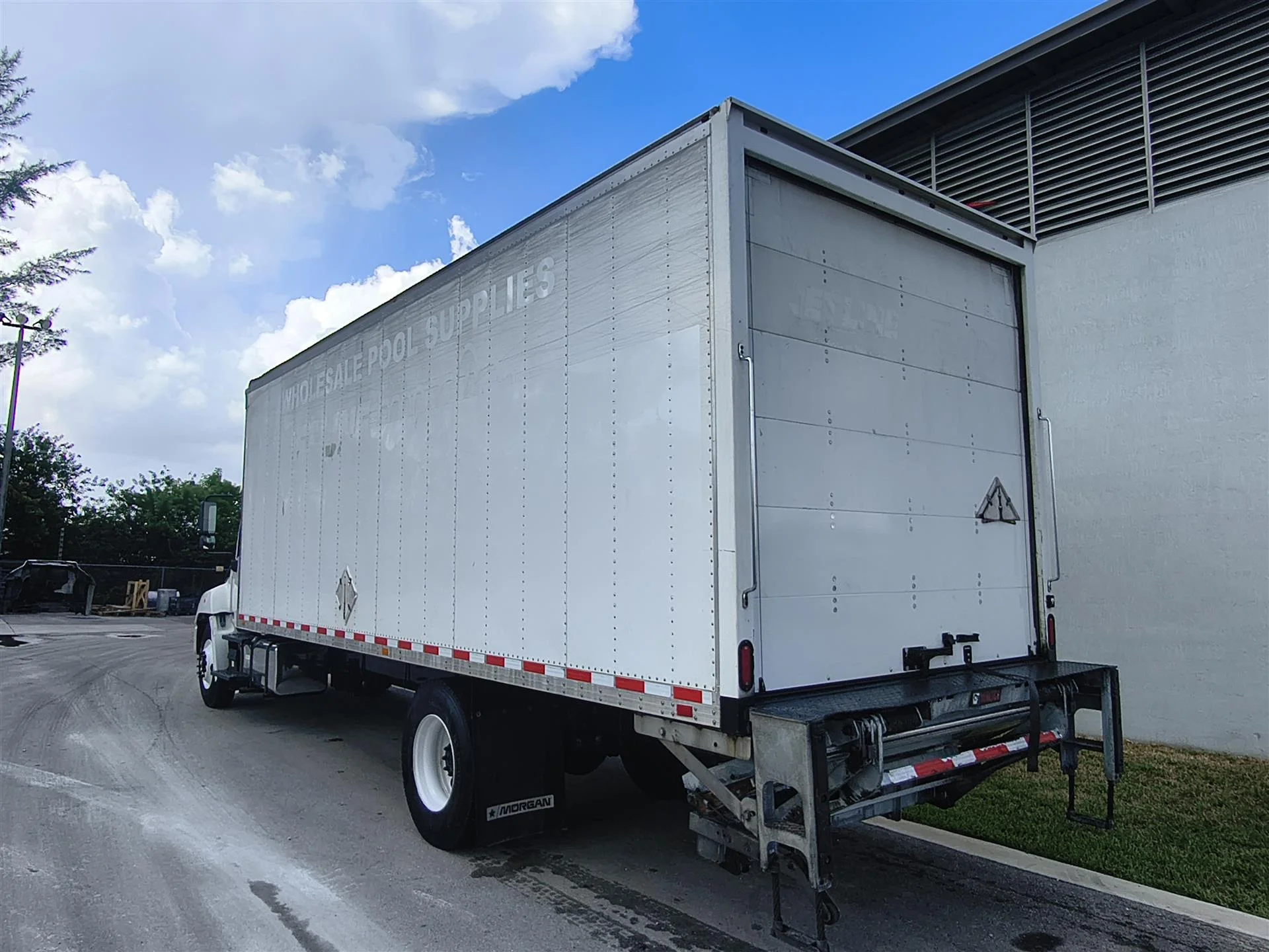 2021 Hino L7 in Fort Lauderdale, FL — photo 8