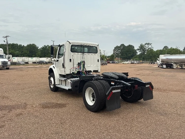 2021 Freightliner eM2 in Jackson, MS — photo 5