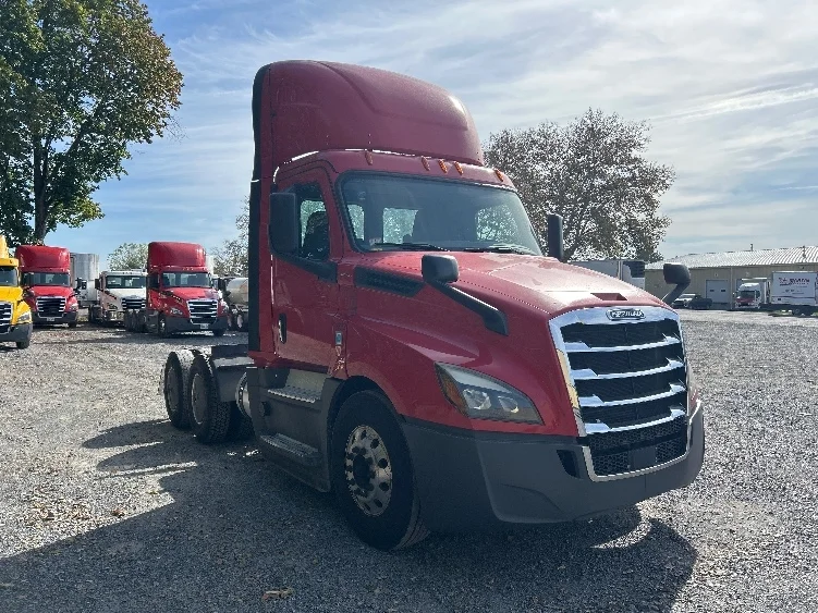 2019 Freightliner Cascadia in Harrisburg, PA