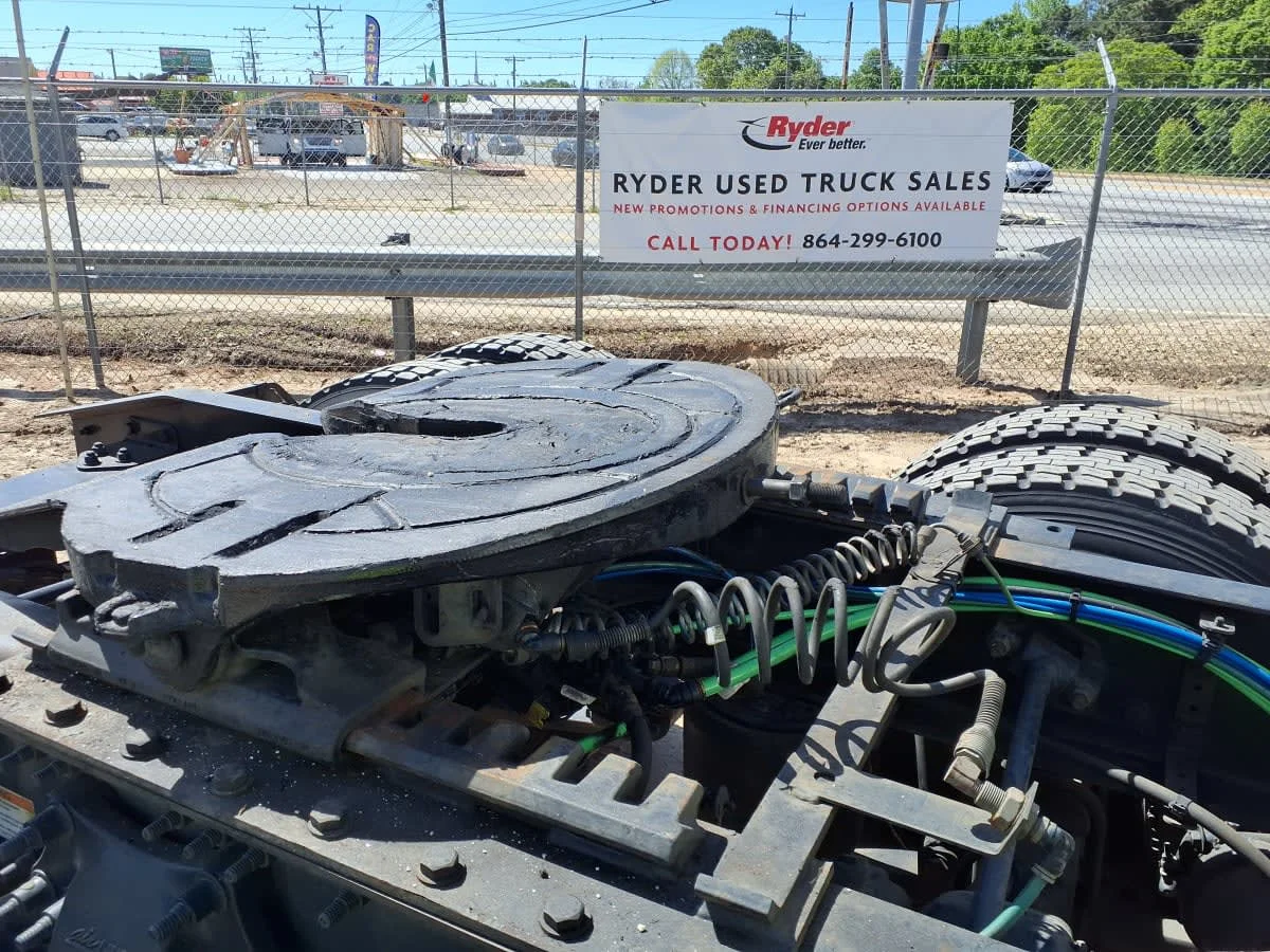 2020 Freightliner Cascadia - image 15