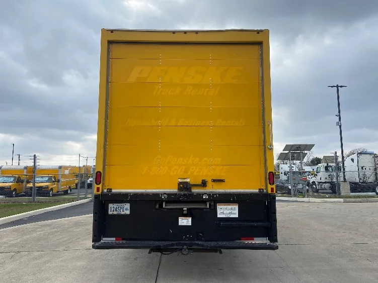 2021 International MV - image 7