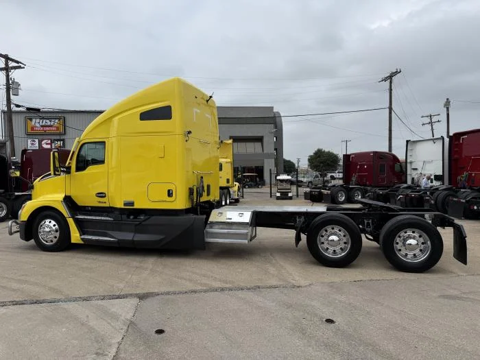 2023 Kenworth T680 - image 39