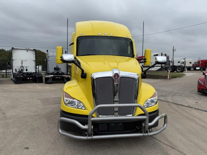 2023 Kenworth T680 - image 25