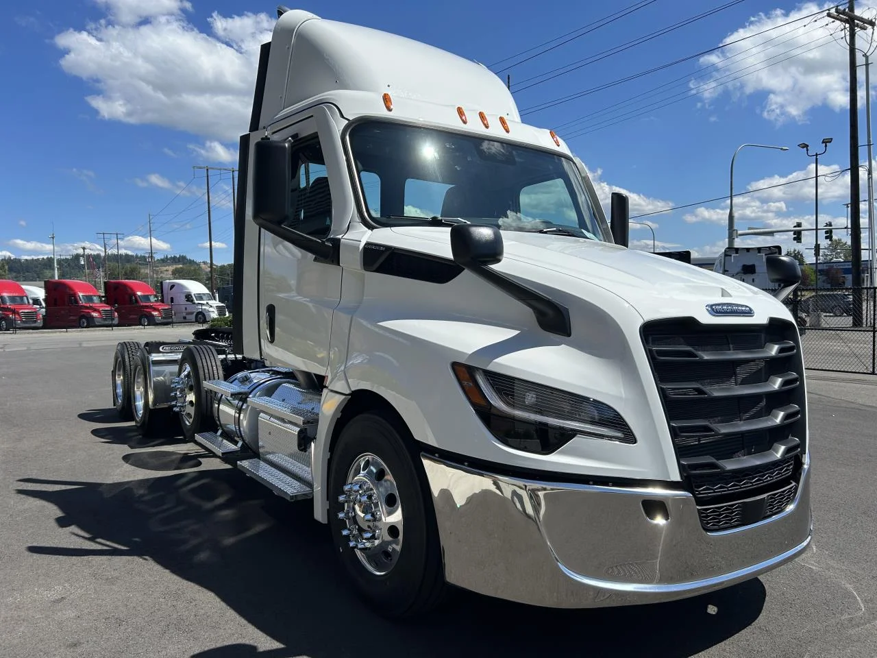 2027 Freightliner in Pacific, WA — photo 5