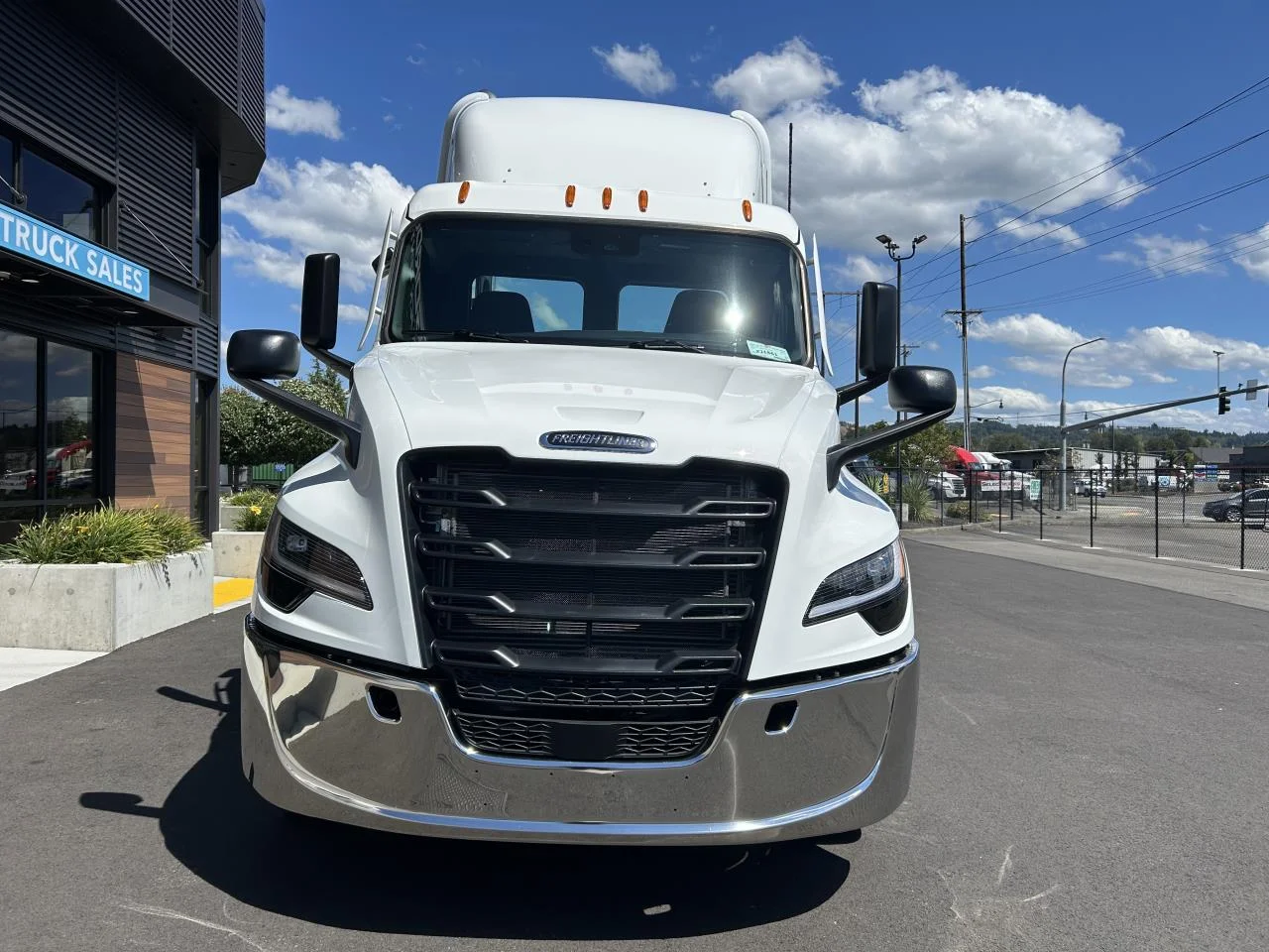 2027 Freightliner in Pacific, WA — photo 6