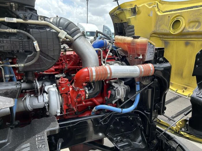 2021 Peterbilt 579 in Houston, TX — photo 21