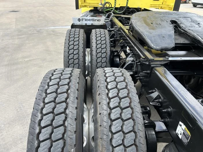 2021 Peterbilt 579 in Houston, TX — photo 13