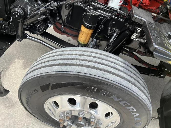 2021 Peterbilt 579 in Houston, TX — photo 19