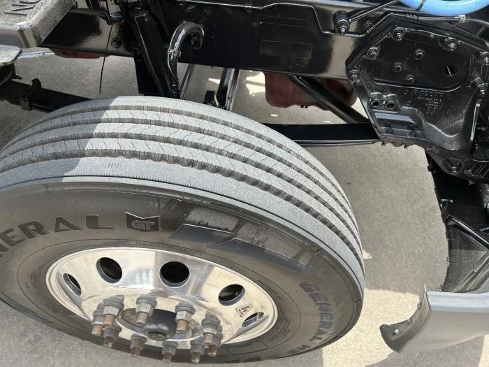 2021 Peterbilt 579 in Houston, TX — photo 22