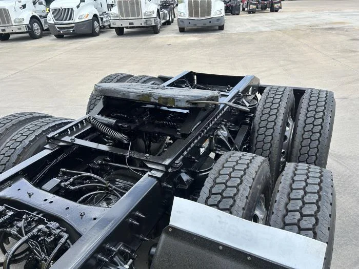 2021 Peterbilt 579 in Houston, TX — photo 15