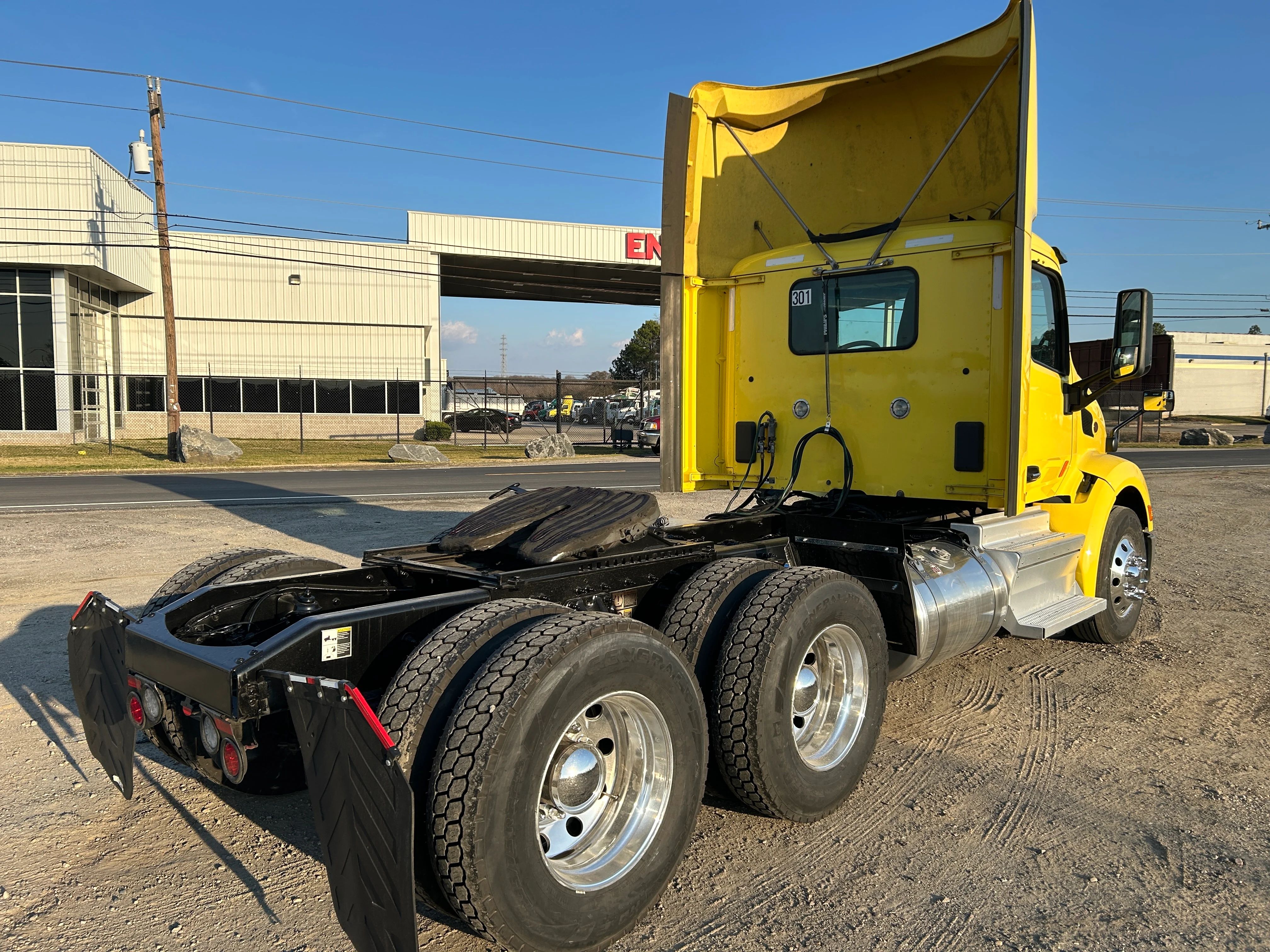2021 Peterbilt 579 in Chesapeake, VA — photo 16