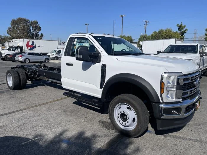 2026 Ford F-550 — photo 6