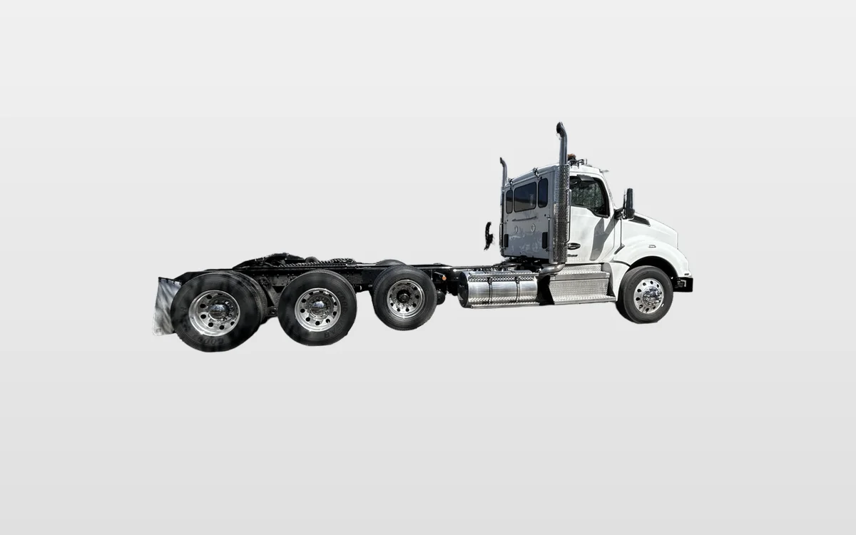 2026 Kenworth T880 - image 1