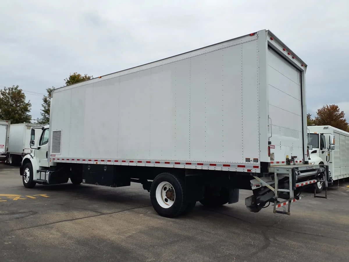 2019 Freightliner M2 106 in Bolingbrook, IL — photo 6